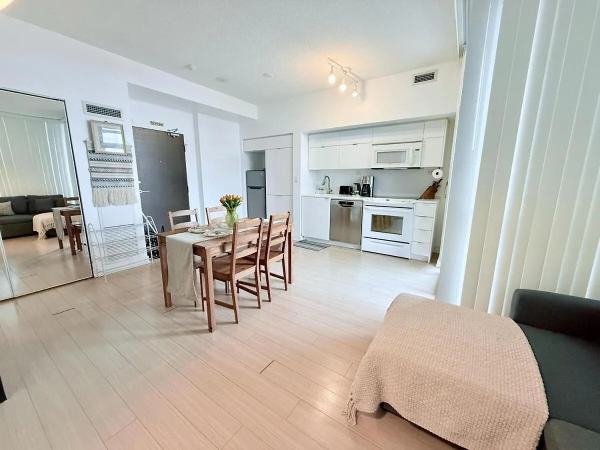Downtown 1Br Apartment Near Cn Tower -Free Parking Toronto Canada