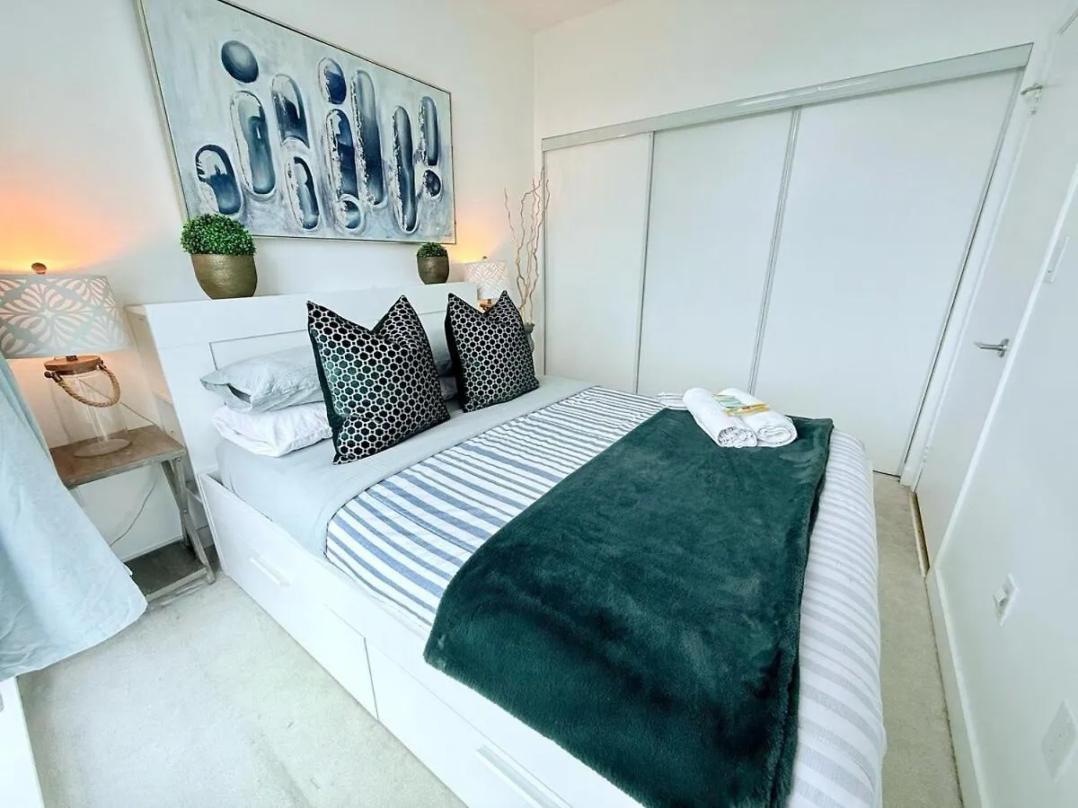 Downtown 1Br Apartment Near Cn Tower -Free Parking Toronto