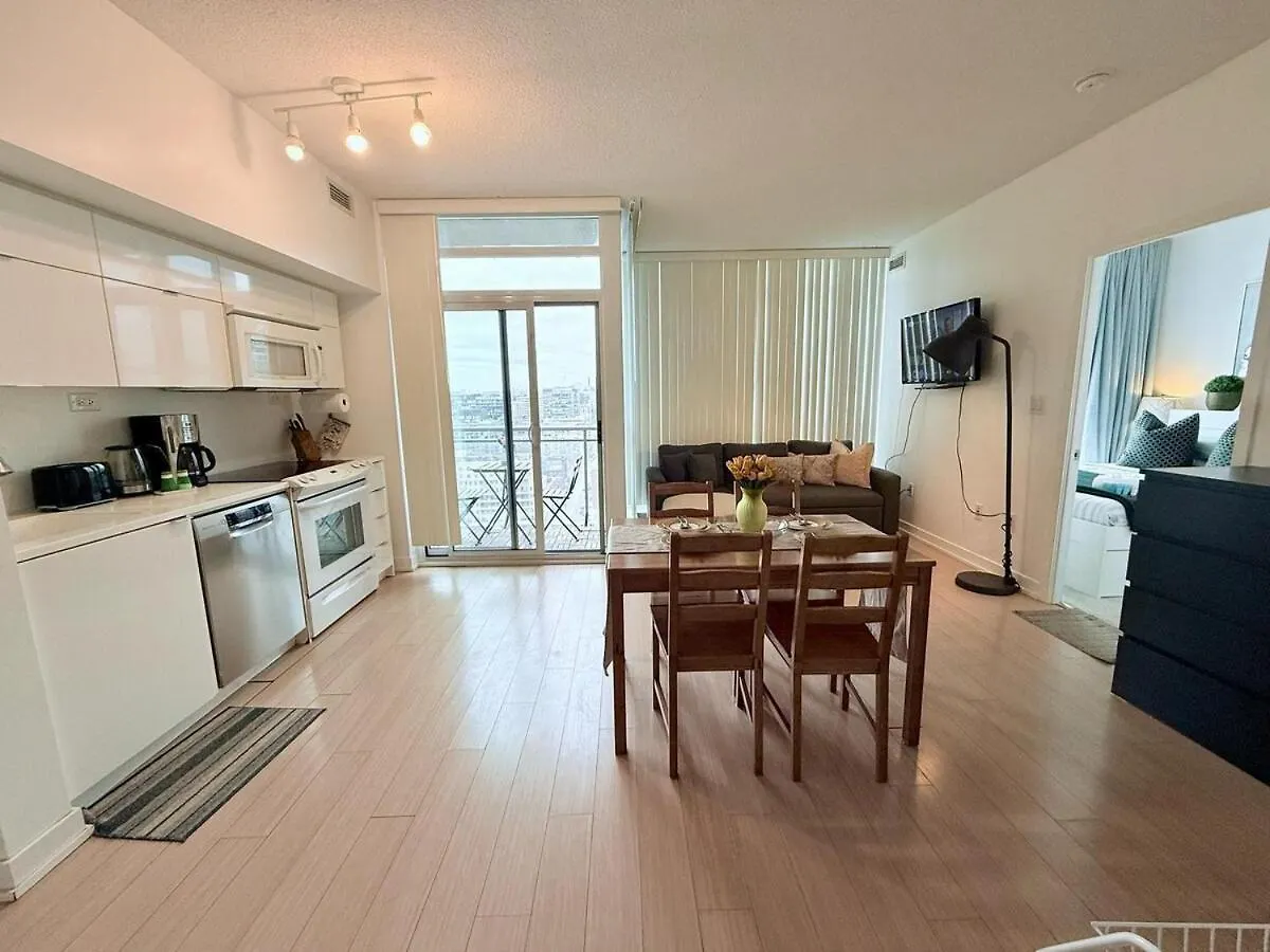 Downtown 1Br Apartment Near Cn Tower -Free Parking Toronto