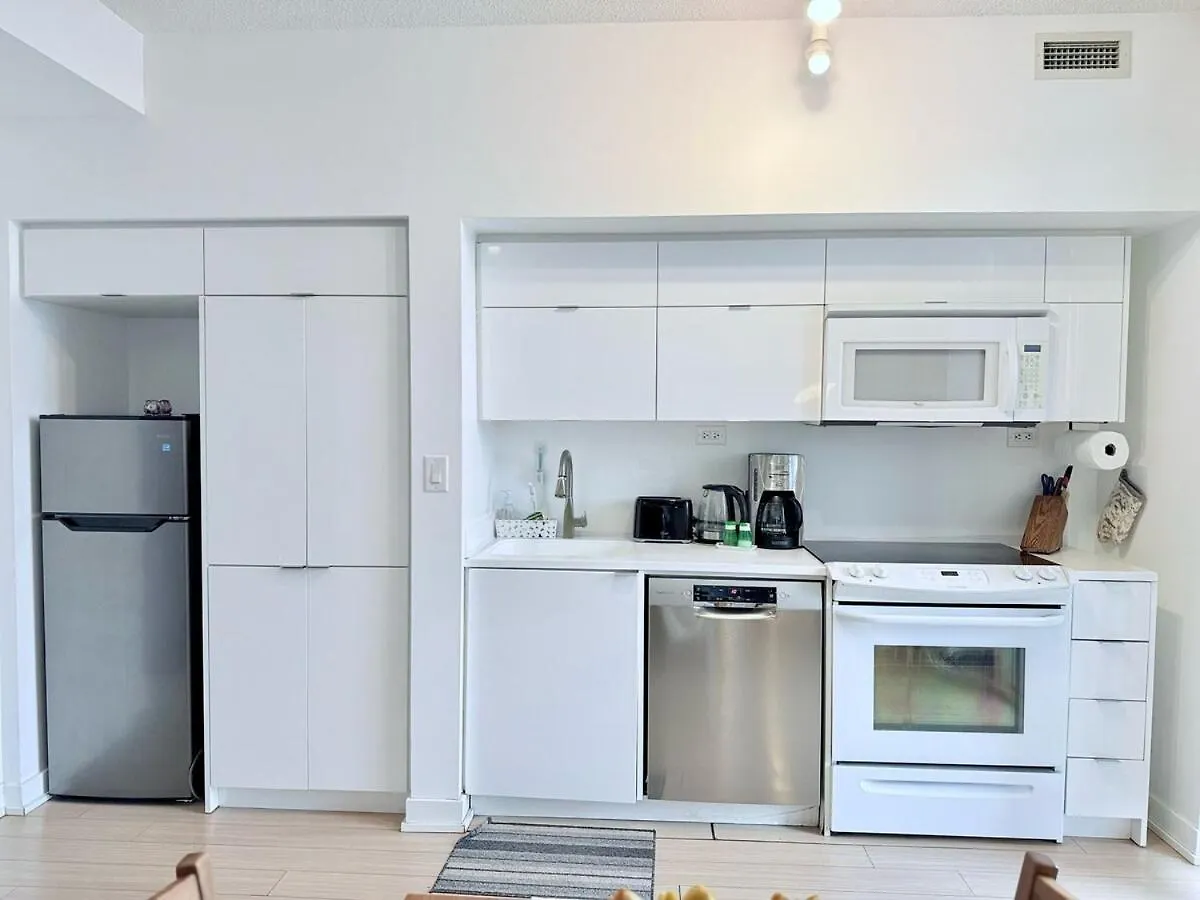 Downtown 1Br Apartment Near Cn Tower -Free Parking Toronto
