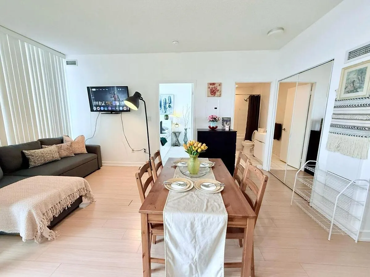 Downtown 1Br Apartment Near Cn Tower -Free Parking Toronto Canada