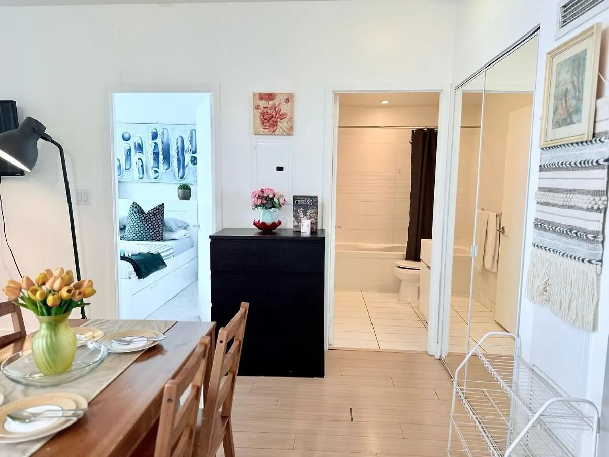 Downtown 1Br Apartment Near Cn Tower -Free Parking Toronto